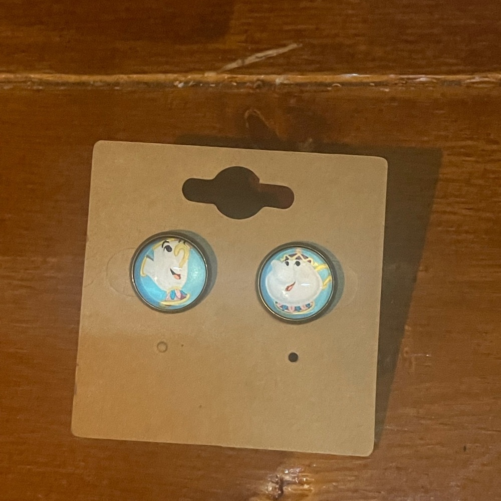 Mrs Potts and chip earrings